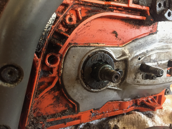 How To Replace A Chainsaw Clutch And Sprocket