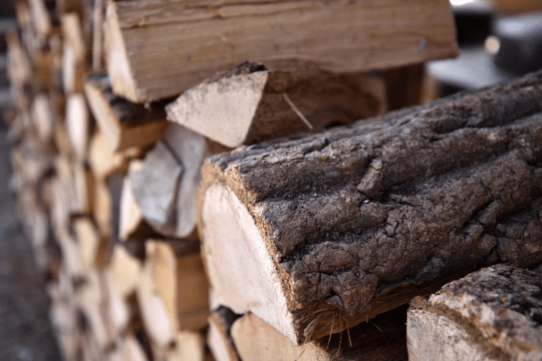 Best Firewood: Heat Values and Wood-Burning Tips