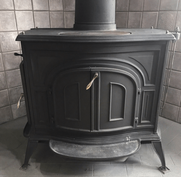 https://www.firewood-for-life.com/images/vermont-wood-stove-compressed.png